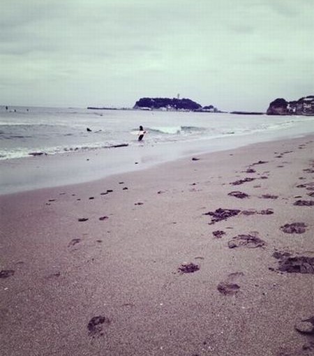 夏の終わりの海散歩